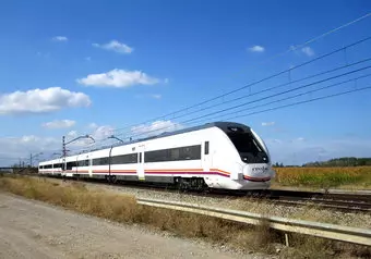 Viaje en tren de Barcelona a Valencia