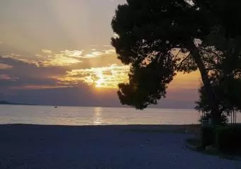 Atardecer en Kolovare Beach