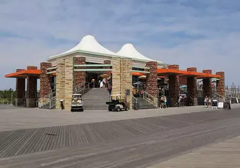 Boardwalk Cafe