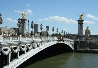Puente Alexadre III