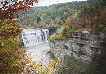 Senderos en Letchworth Park