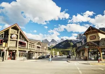 Encanto y Serenidad en el Pintoresco Pueblo de Canmore_galeria_3200