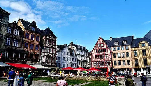 Día 1: Rouen, Francia