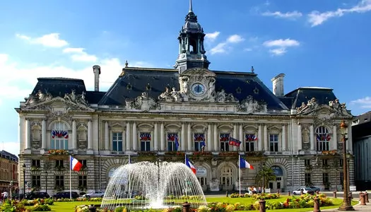Día 1: Tours, Francia