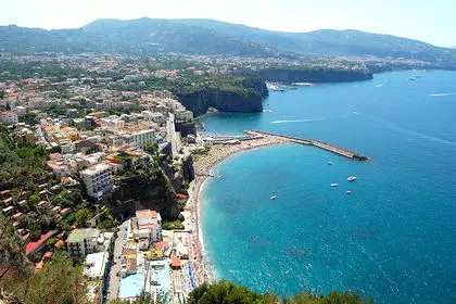 Día 2: Napoles, Italia
