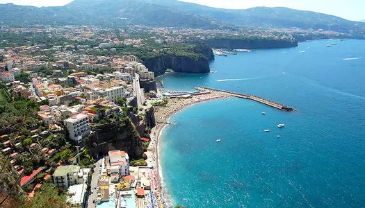 Día 2: Napoles, Italia