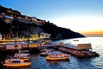 Día 4: Napoles, Italia