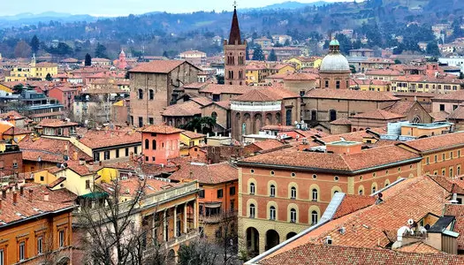 Día 1: Bolonia, Italia - Siena, Italia