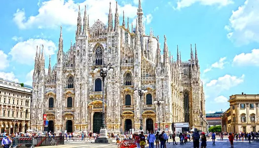 Día 9: Bergamo, Italia - Milan, Italia