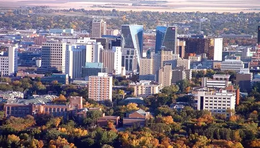 Día 1: Regina, Canadá