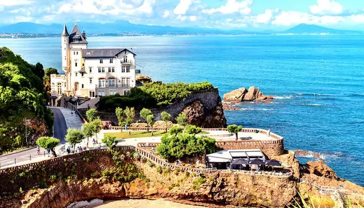 Día 8: Lyon, Francia - Biarritz, Francia