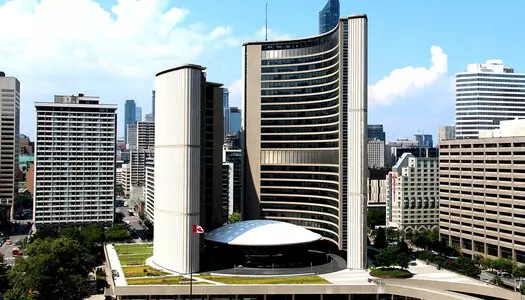 Día 13: Vancouver, Canadá - Toronto, Canadá