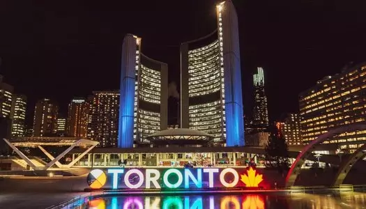 Día 9: Ottawa, Canadá - Toronto, Canadá
