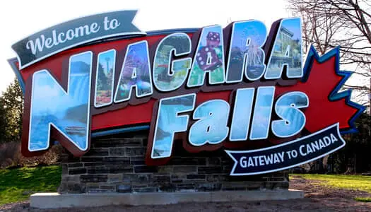 Día 2: Toronto, Canadá - Niagara Falls, Canadá