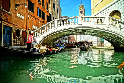 (Martes) Venecia – Padua – Pisa – Florencia.