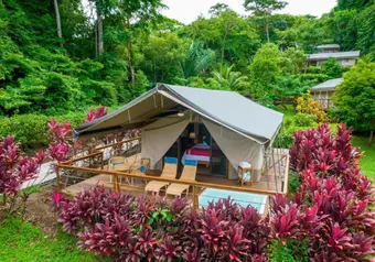 Isla Chiquita Glamping Hotel