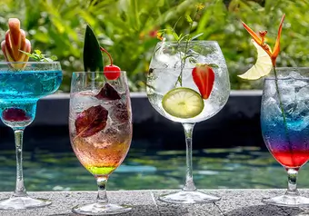 Amor Arenal Drinks