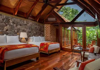 Amor Arenal Room