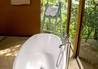 Chayote Lodge El Naranjo Bath