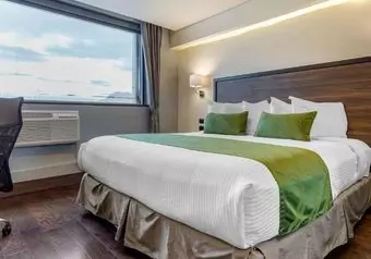 Quality Inn Cama Queen