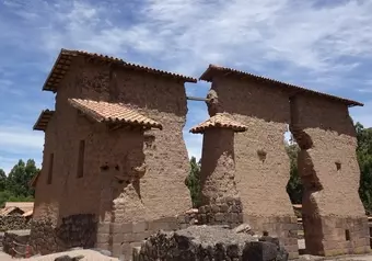 Templos en camino a Cusco por la tarde_galeria_2642